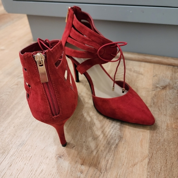 Lane Bryant 9W Red Pointed Toe Heels Strappy Lace Up Back Zip - Picture 14 of 14